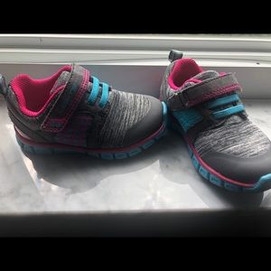 Toddler size 5 light up shoes